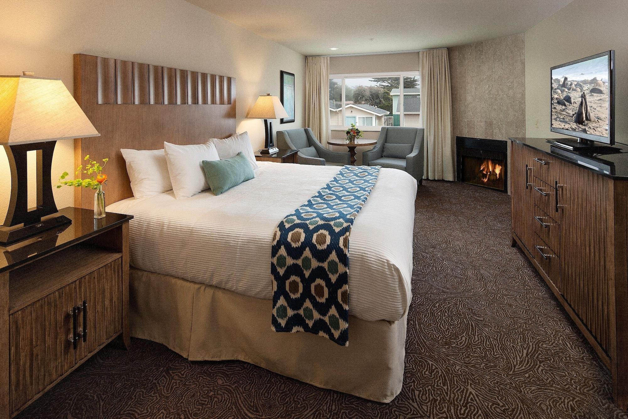 Cambria Landing Inn And Suites Extérieur photo