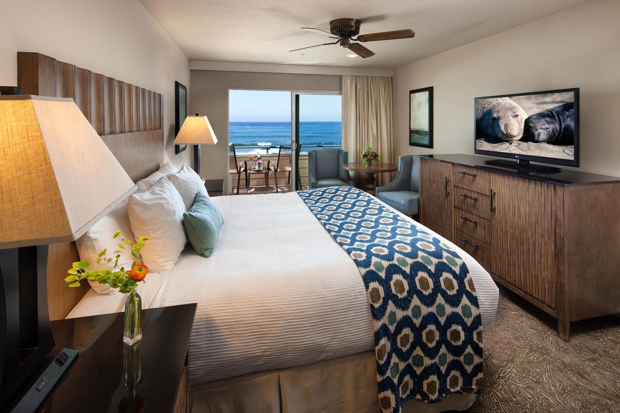 Cambria Landing Inn And Suites Extérieur photo