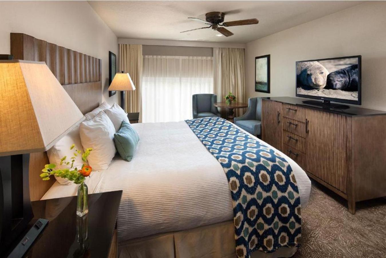 Cambria Landing Inn And Suites Extérieur photo